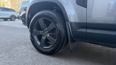 Land Rover Defender 2.0 D240 SE 110 5dr Auto Diesel Estate